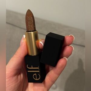 e.l.f. Lipstick Holiday Limited Edition